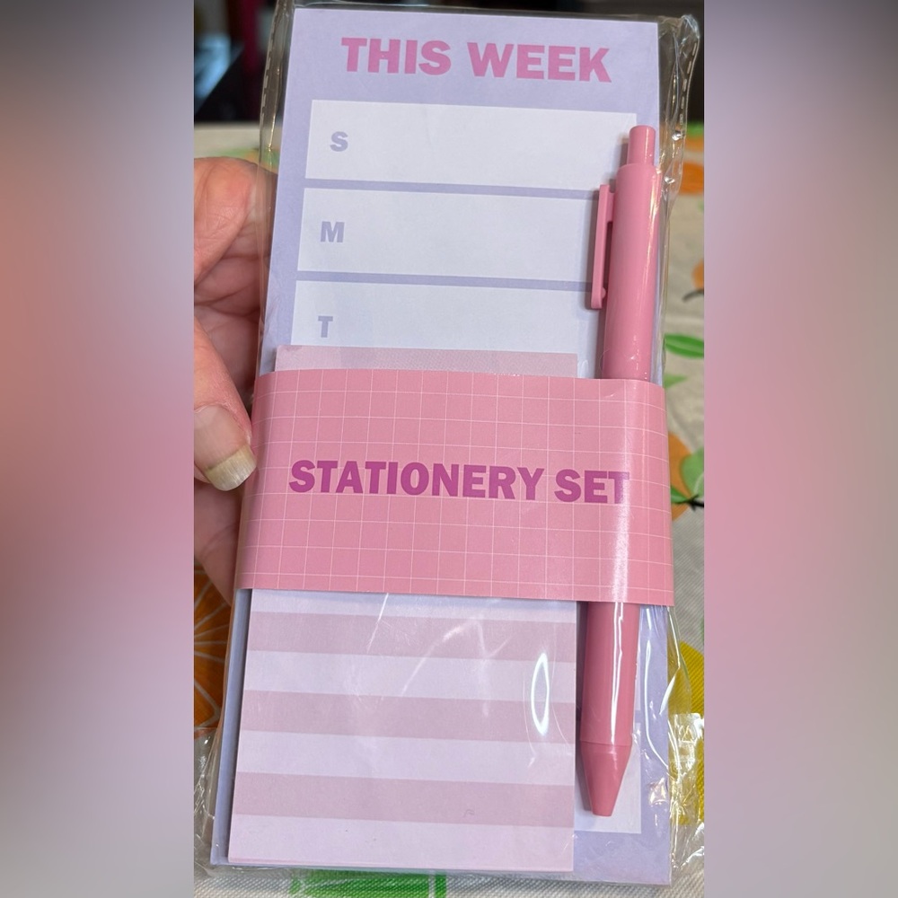 Pink Organizer Set with Notepad and Pen